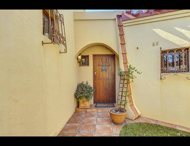 3 BEDROOM HOUSE FOR SALE IN SANDOWN